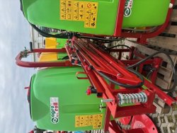 600 l /12 m függesztett permetező gép önbeállós kerettel 1 szórófejes 3 tartályos Lengyel BRANDI P 319 