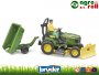 John Deere fűnyírő traktor, pótkocsival és kertésszel BRUDER